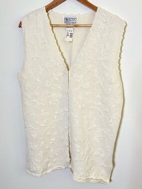Vintage Gina Peters Embroidered Sweater Vest NWT Cream Floral Knit Medium
